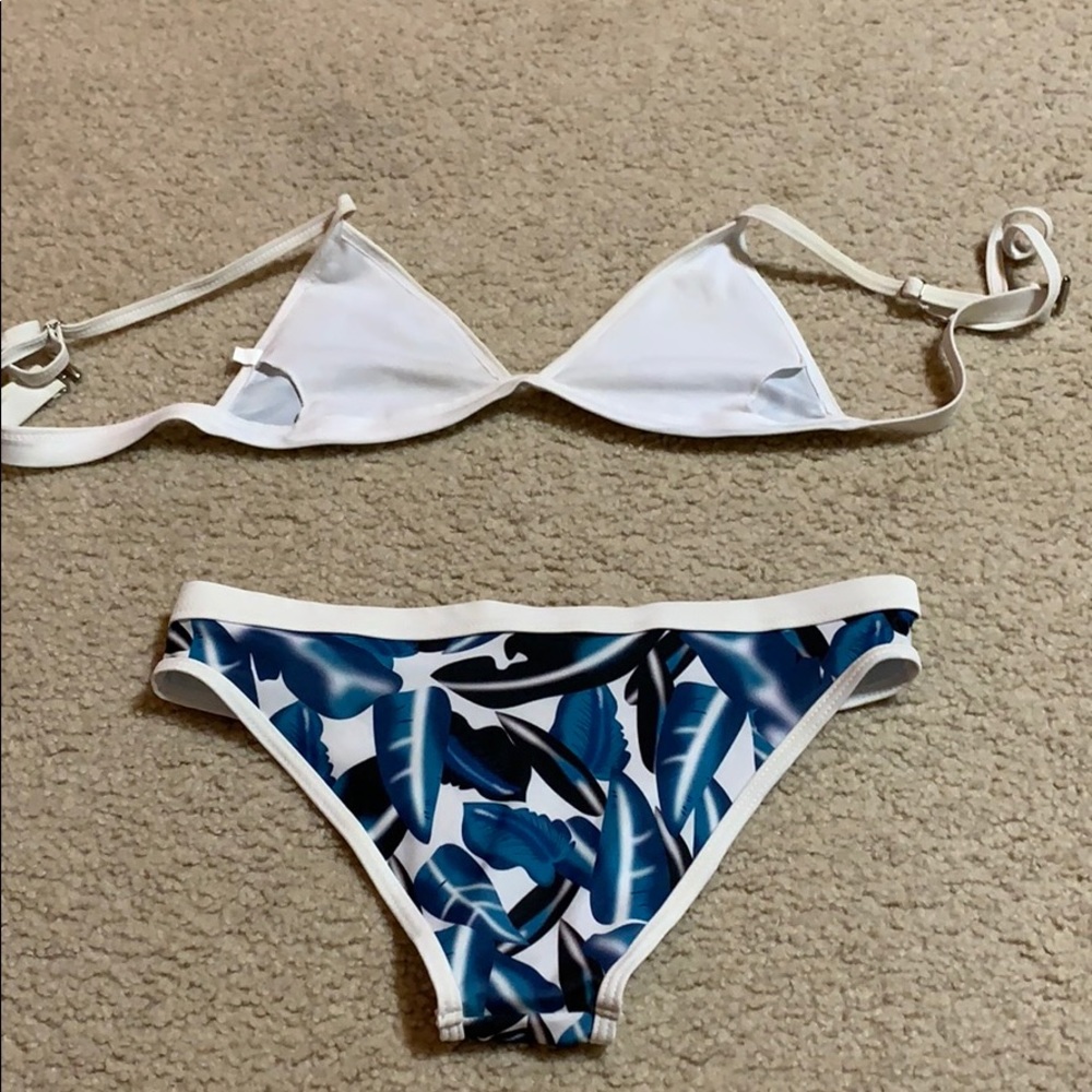patterned bikini set - Picture 2 of 2